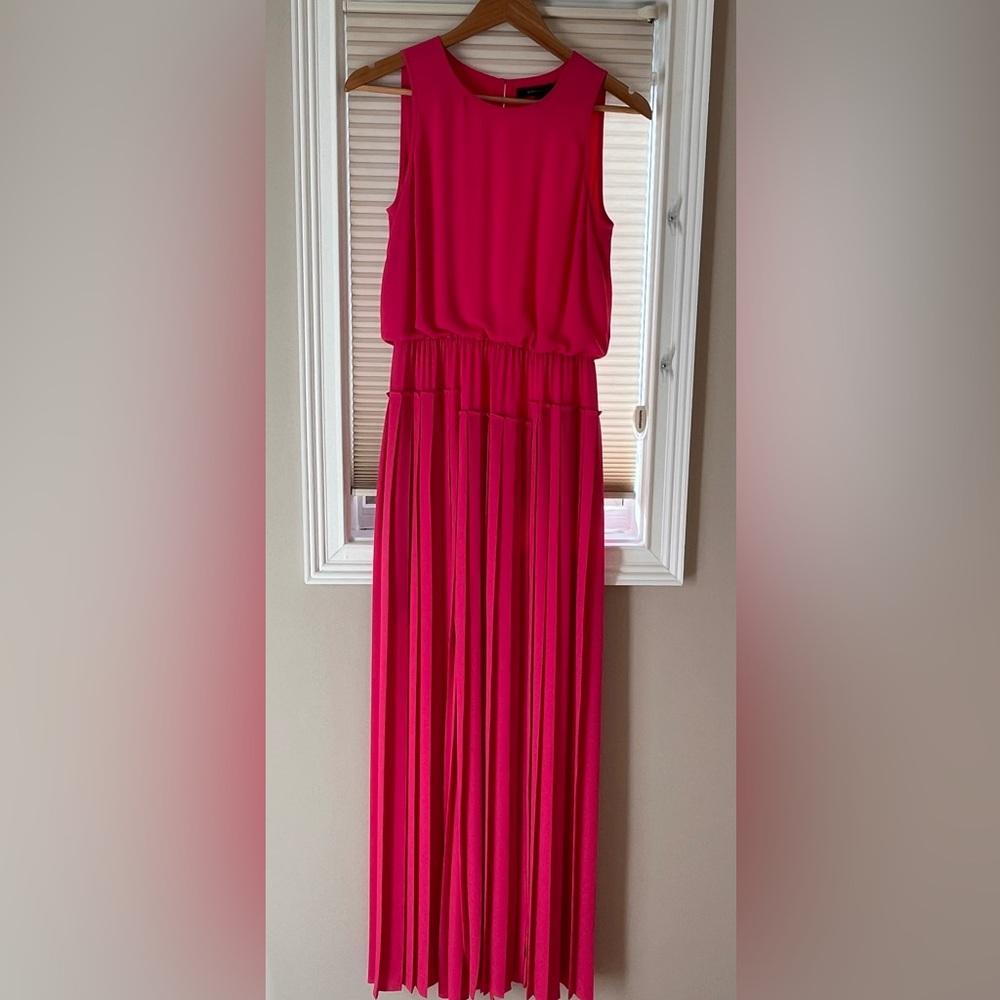 BCBG Jenine High-Slit Pleated Skirt Maxi Dress - Picture 8 of 12